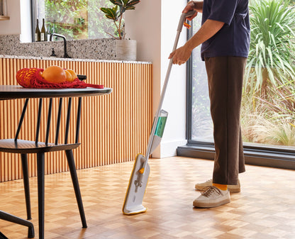 Furlune 2-in-1 Spray Mop with Replacement Pad
